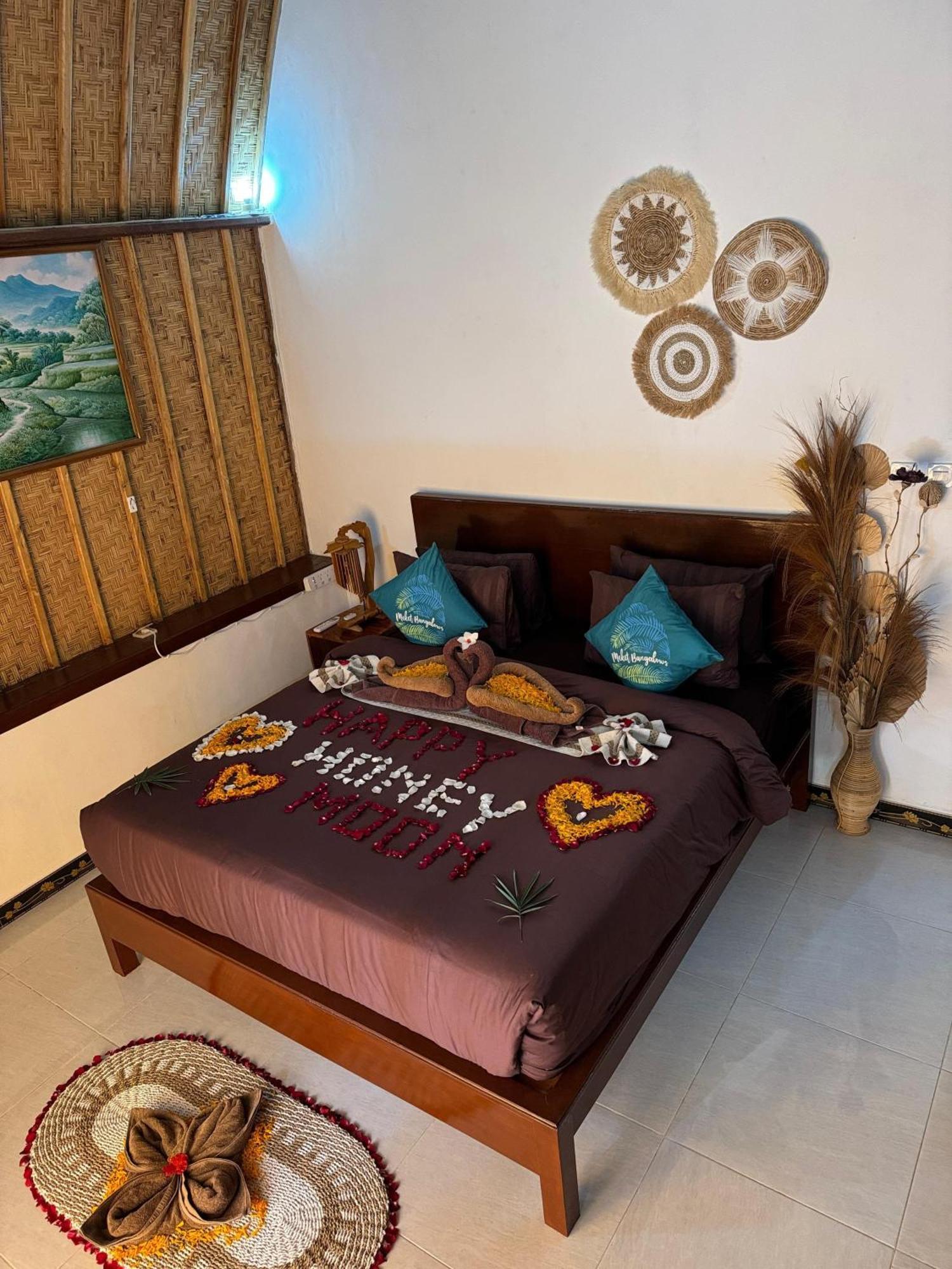 Meket Bungalows Toyapakeh Εξωτερικό φωτογραφία