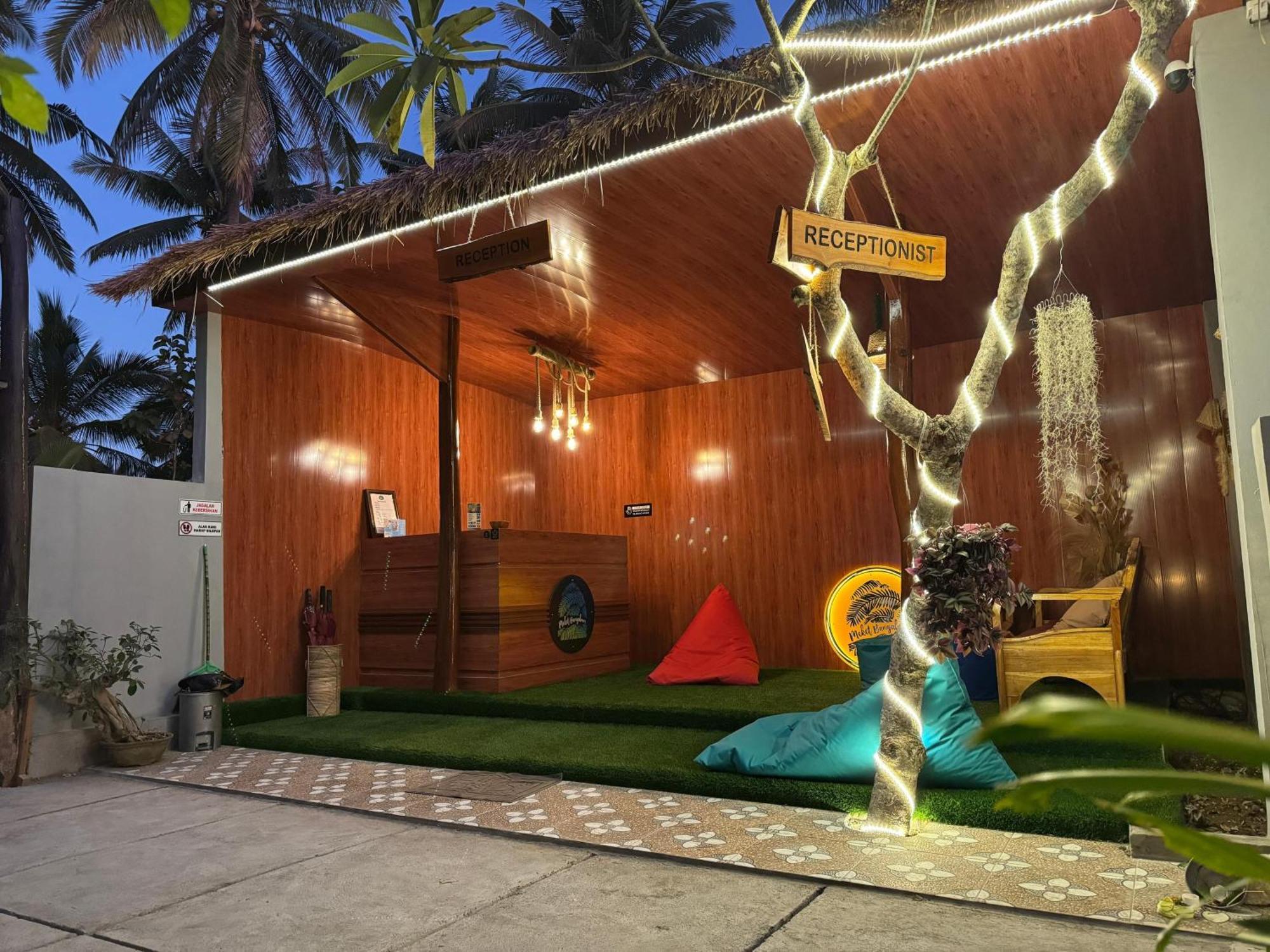 Meket Bungalows Toyapakeh Εξωτερικό φωτογραφία