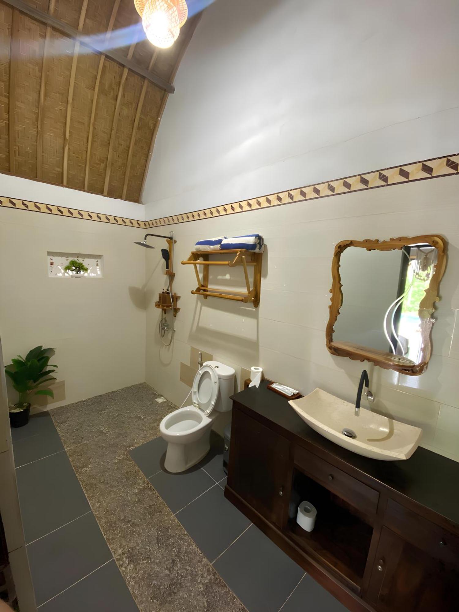 Meket Bungalows Toyapakeh Εξωτερικό φωτογραφία